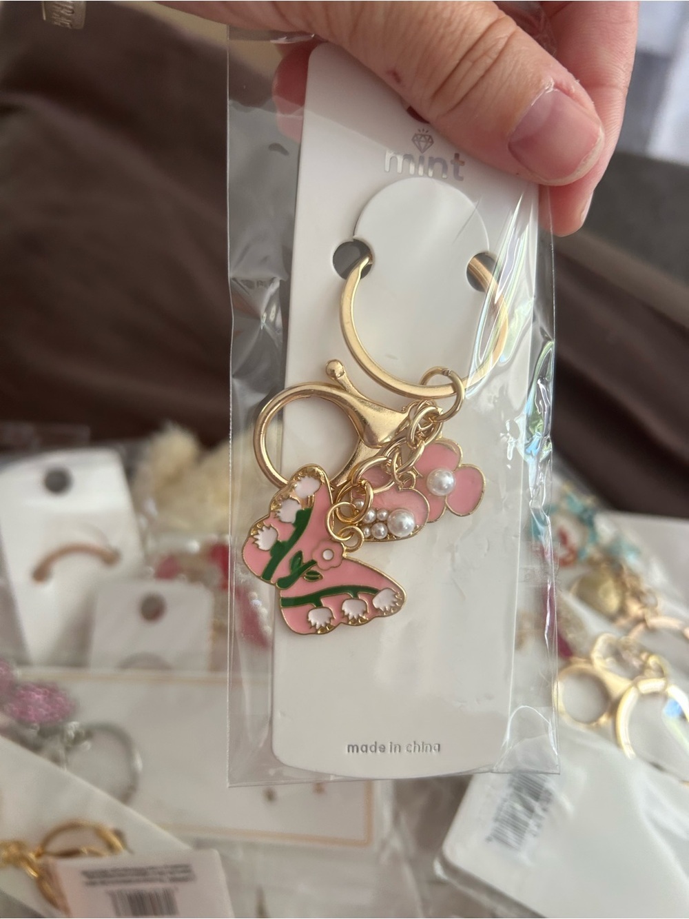 🔥$2 Pink Butterfly and Flower Gold Keychain Charm